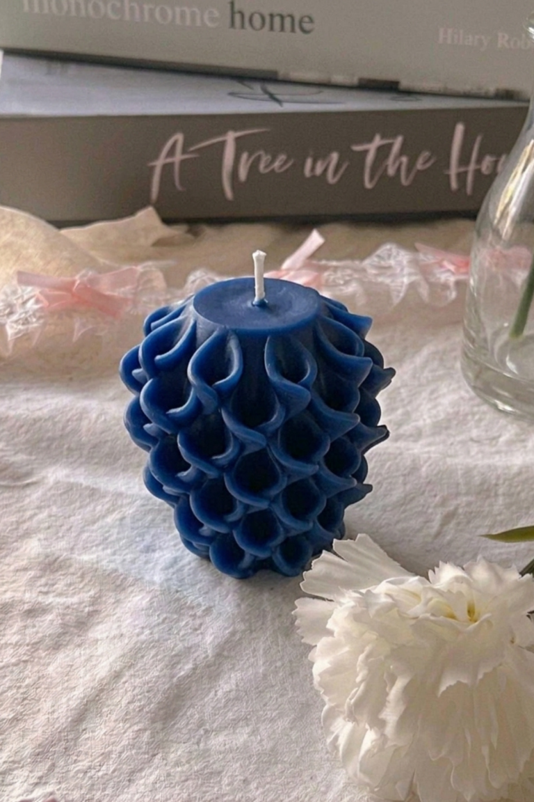 Dekoratif Çiçek Formlu Mum Açık Koyu Mavi